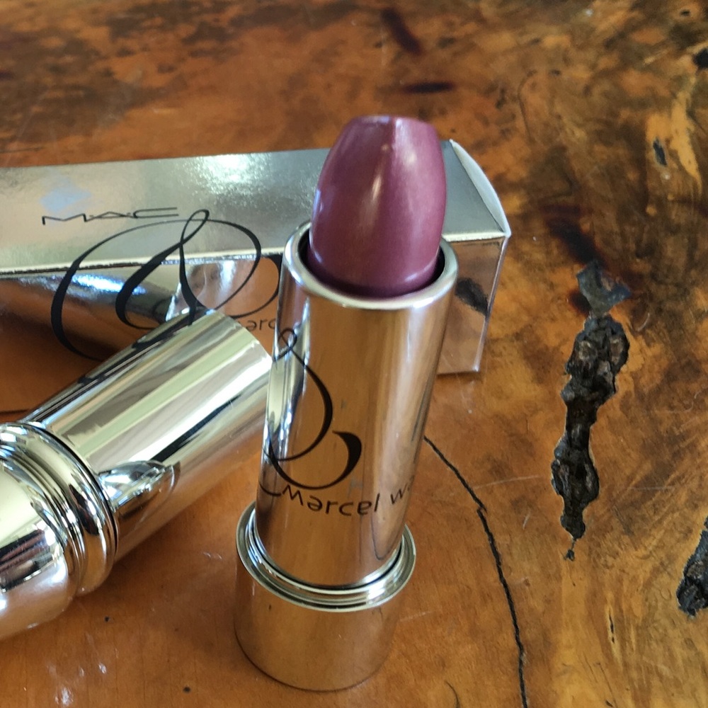 MAC Marcel Wanders Lipstick - Picture 3 of 3